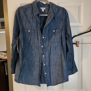 Old Navy Jean Women's Button Shirt